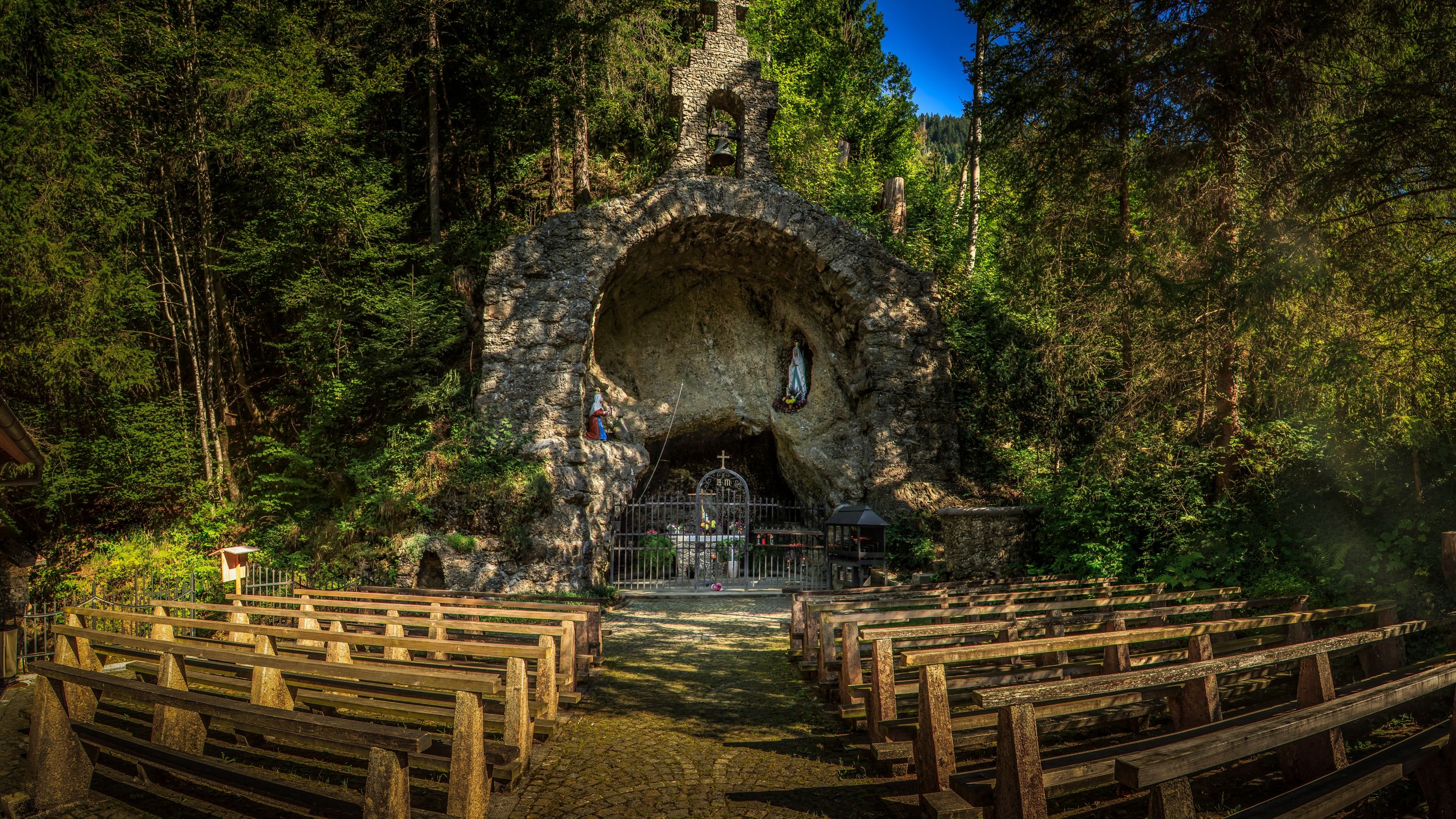 Lourdes Grotte | Schweiz Tourismus